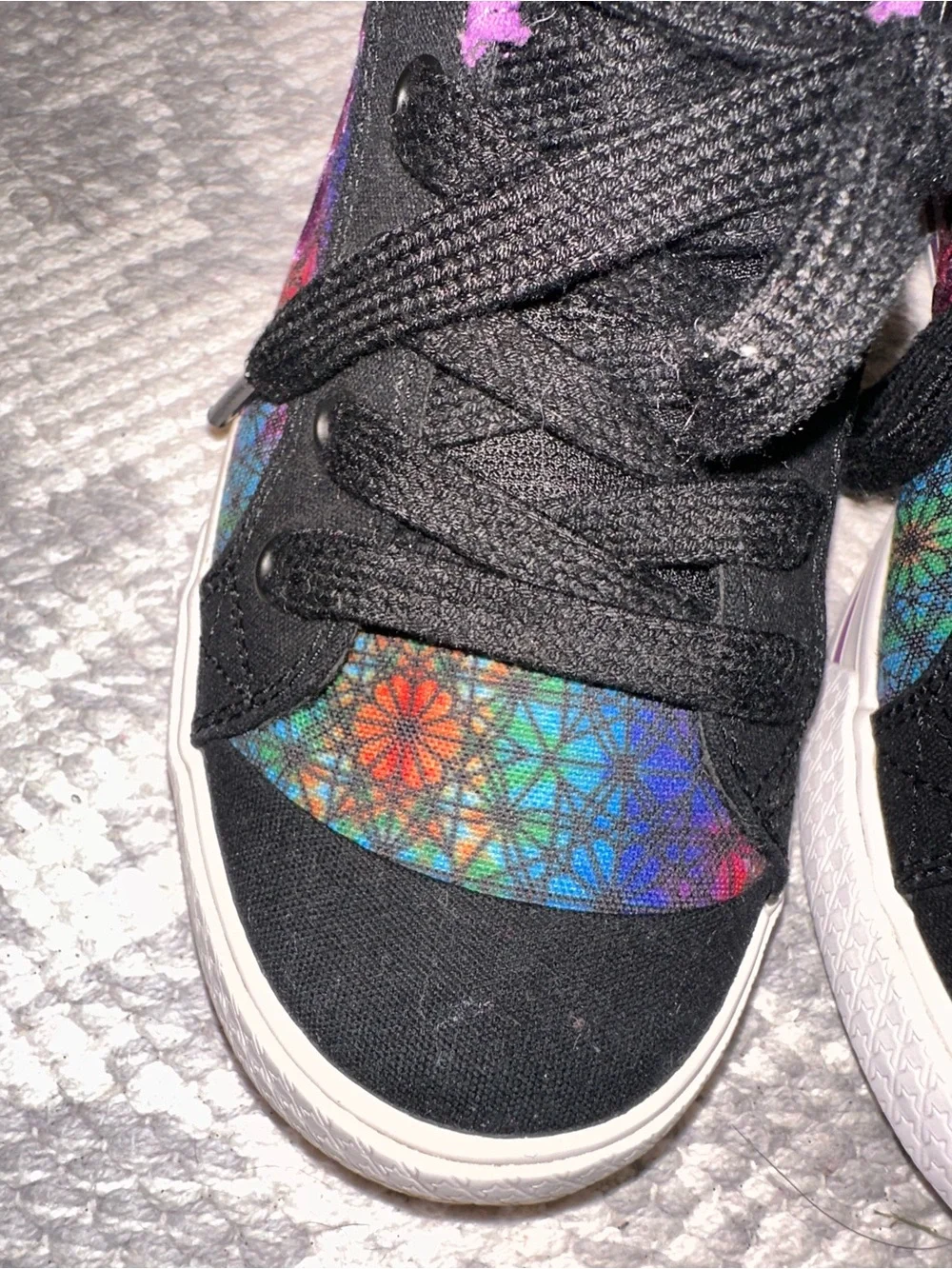 DC Ladies 7.5 Multi-Color Floral Lace-Up Skate Shoes - Picture 4 of 9